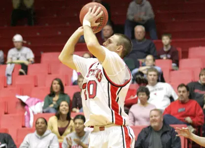 Robinson hits 1,000 and 231, But Mavs Fall to Husk - Omaha Athletics