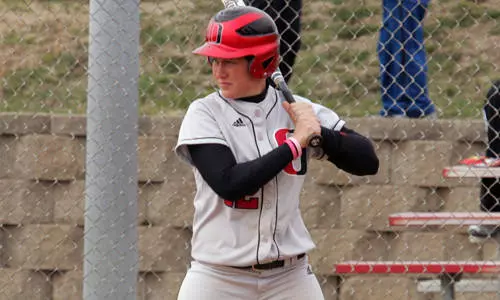Mavericks Head to Kansas for the AAUW Softball Sho - Omaha Athletics