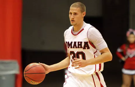 Mavs Take Narrow 83-81 Loss at USD - Omaha Athletics