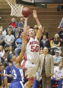 Curtis, Mavericks Down Doane, 76-65 - Omaha Athletics
