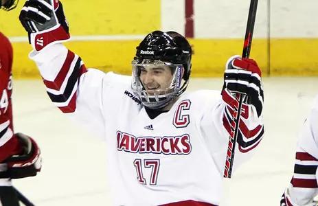 Broadhurst Scores Late, Mavs Beat Huskies - Omaha Athletics