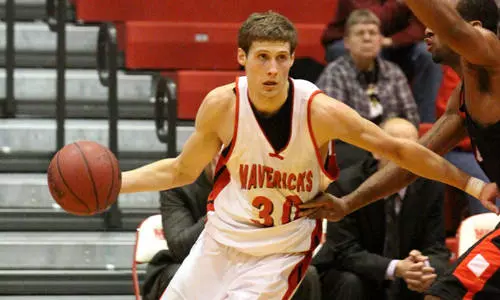 Mavs Capture Third Straight Win, 98-93 at Missouri - Omaha Athletics