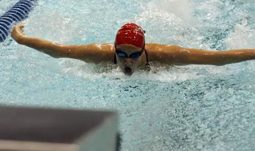 Mavericks Face D-I Teams in the Pool - Omaha Athletics
