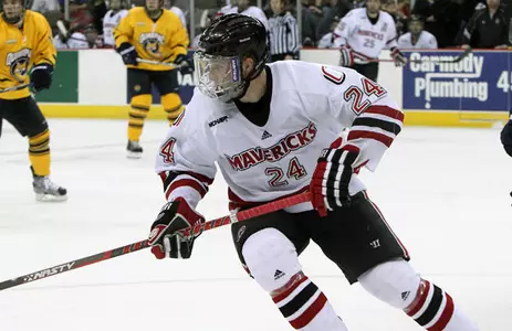 Mavs Take on No. 14/15 Colorado College - Omaha Athletics
