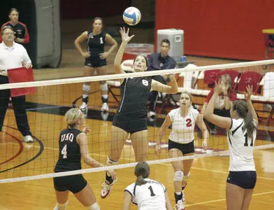 Mavs Fall Again to Ranked Foe - Omaha Athletics