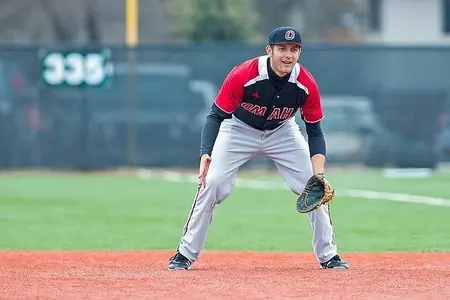 Mavericks Take Down Iowa, 9-6 - Omaha Athletics