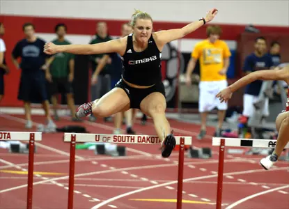 Track Squad to Compete in 2 Meets - Omaha Athletics