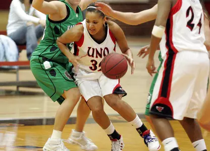 UNO Faces Another Ranked Opponent at No. 20 Augie - Omaha Athletics