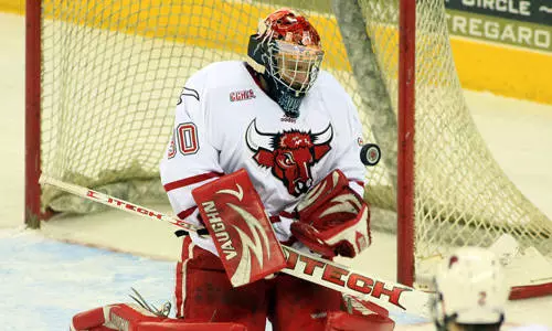 Nanooks Stifle Mavericks, 3-1 - Omaha Athletics