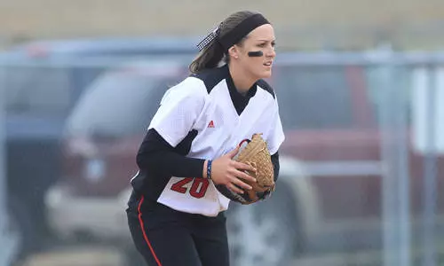 Mavs Sneak By Griffons in Regional First Round, 6- - Omaha Athletics