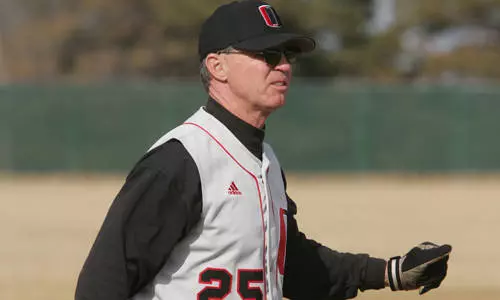 Mavericks Earn First MIAA Win in Split With Hornet - Omaha Athletics