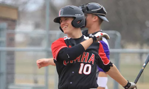 Mavs and Bearcats Set for Midweek Match-Up - Omaha Athletics