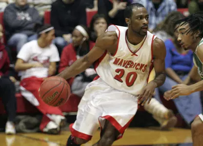 Mavericks Top Cougars, 85-67 - Omaha Athletics