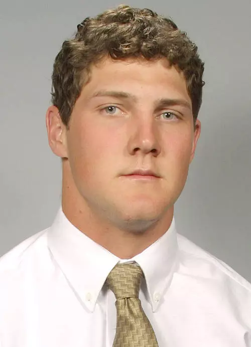 2 Mavs Sign with NFL Teams