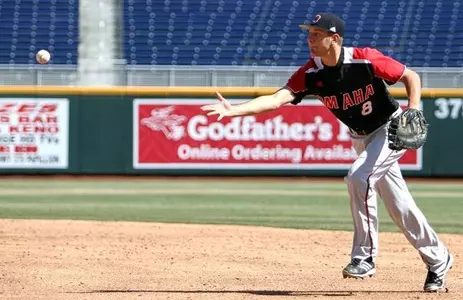 Streaking Mavs Tangle With Hawkeyes - Omaha Athletics