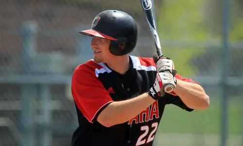 Mavericks In the Hunt at MIAA Tournament - Omaha Athletics