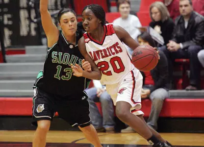 Thies, Green Earn NCC Honors - Omaha Athletics