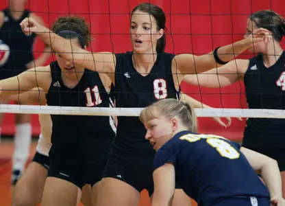 Thommes Leads UNO to Win Over South Dakota - Omaha Athletics