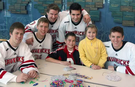 Mavs Spend Break in Community Service - Omaha Athletics