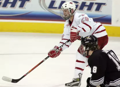 Michigan Overtakes UNO, 6-4 - Omaha Athletics