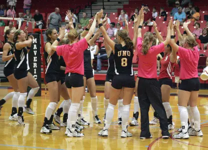 No. 12 UNO Sweeps FHSU, Wins 9th Straight - Omaha Athletics