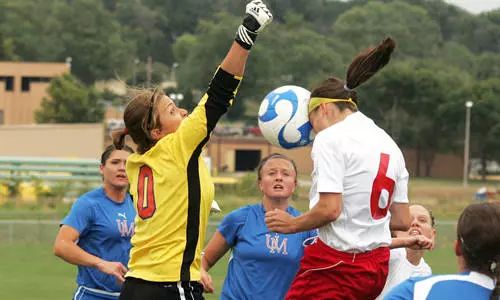 UNO Downs Mary 3-1 - Omaha Athletics