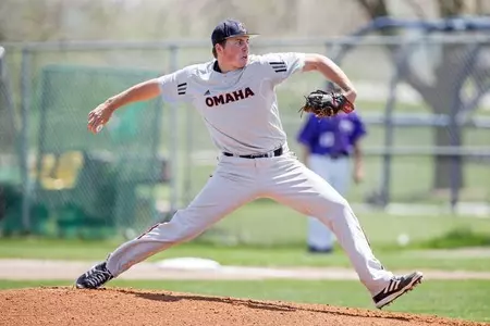 Mavericks Sweep Past Leathernecks - Omaha Athletics