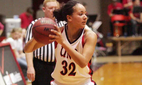 Maverick Women Outlast Missouri Western, 60-51 - Omaha Athletics