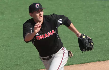Surging Mavericks Face IPFW - Omaha Athletics