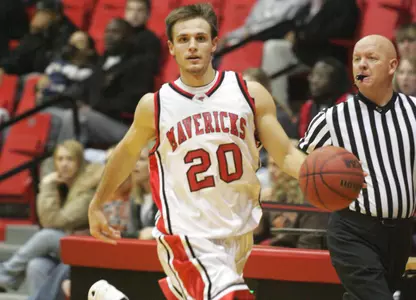 UNO Wins With a Flourish, 94-60 - Omaha Athletics