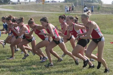 Runners Open Season at UNO/CU Invite - Omaha Athletics