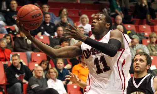 Harris' Double-Double Leads Mavs to 93-67 Win - Omaha Athletics