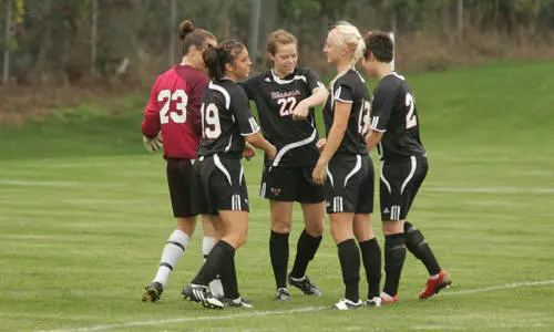 Mavs Travel To Kirksville To Battle Truman On Satu - Omaha Athletics