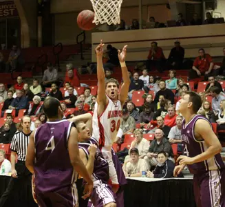 Gorillas Slip Past Mavericks in OT, 88-86 - Omaha Athletics