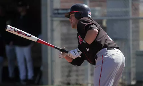 Mavs Complete Sweep of Bearcats With 9-3 Win - Omaha Athletics