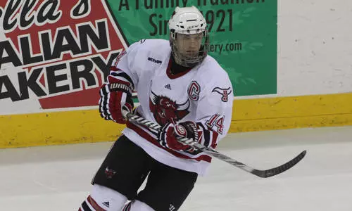 Seawolves Edge Mavericks in Opener, 3-2 - Omaha Athletics