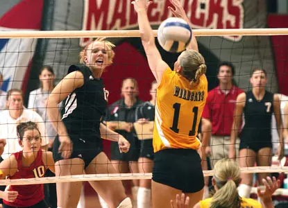 Mavs Pick Up Crucial Road Win at Wayne State - Omaha Athletics