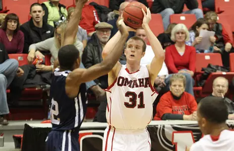 Mavs Fall 83-72 to IPFW in Division I Debut - Omaha Athletics