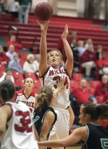 Mavericks Cruise Past Upper Iowa - Omaha Athletics