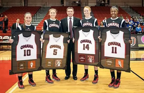 Mavs' Seniors Shine in 68-41 Win Over Kansas City - Omaha Athletics