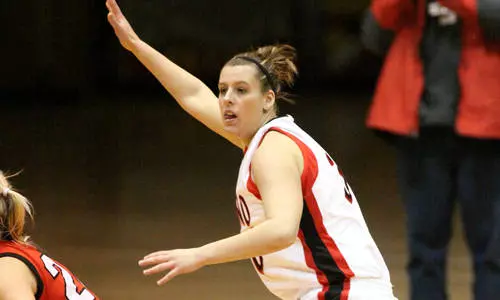 Mavs Play Twice This Weekend at Jennies Classic - Omaha Athletics