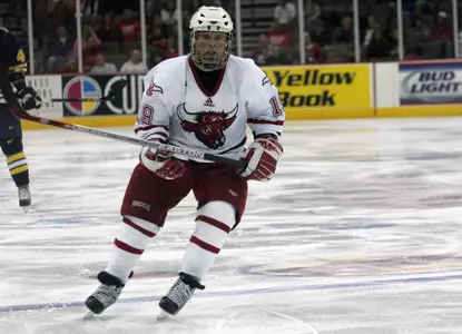 Mavericks Sweep Past WMU, 4-2 - Omaha Athletics
