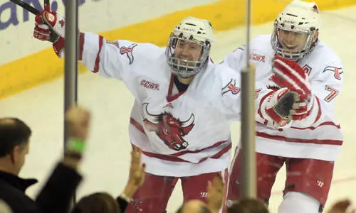 Purslow Propels Mavericks Past Minnesota State, 2- - Omaha Athletics