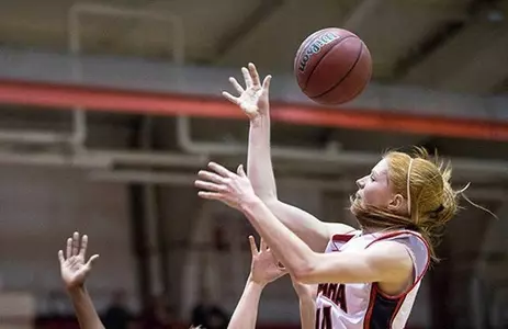 IUPUI Drops Mavs in Final Second, 45-43 - Omaha Athletics