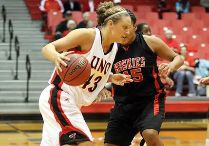 Tigers Stop Maverick Women, 87-70 - Omaha Athletics