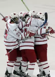UNO Faces Michigan in Key CCHA Series - Omaha Athletics