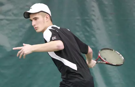 Mavs Split with UMKC, Emporia State - Omaha Athletics
