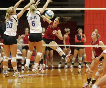 Mavs Lose Tough Five-Setter to Minnesota State-Moo - Omaha Athletics