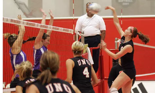 Big Day From Thommes Leads to Sweep Over ACU and 2 - Omaha Athletics