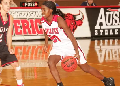 Mavericks Finish Exhibition Slate with Loss to Hus - Omaha Athletics
